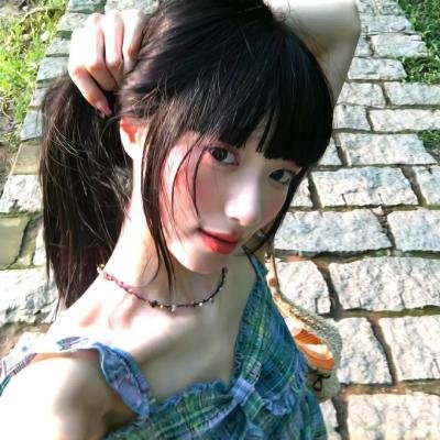 小姑娘艾萝依